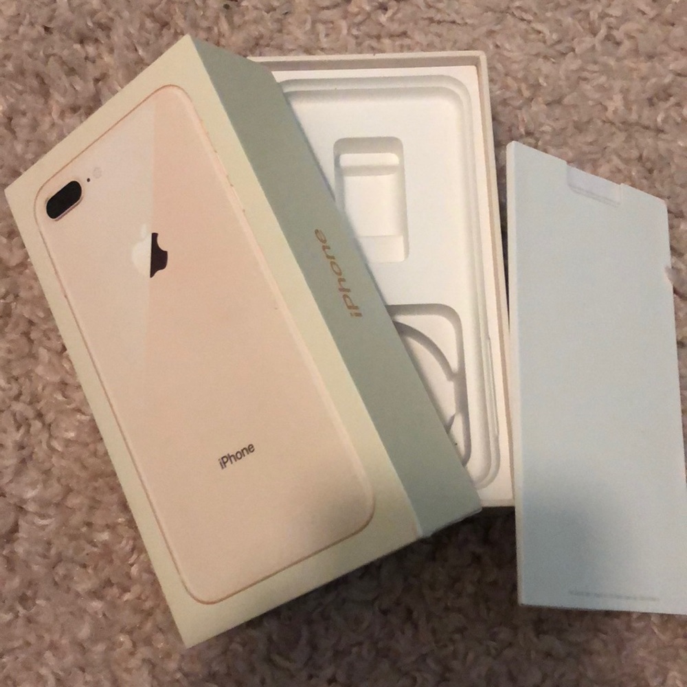 iPhone 8 Apple Box